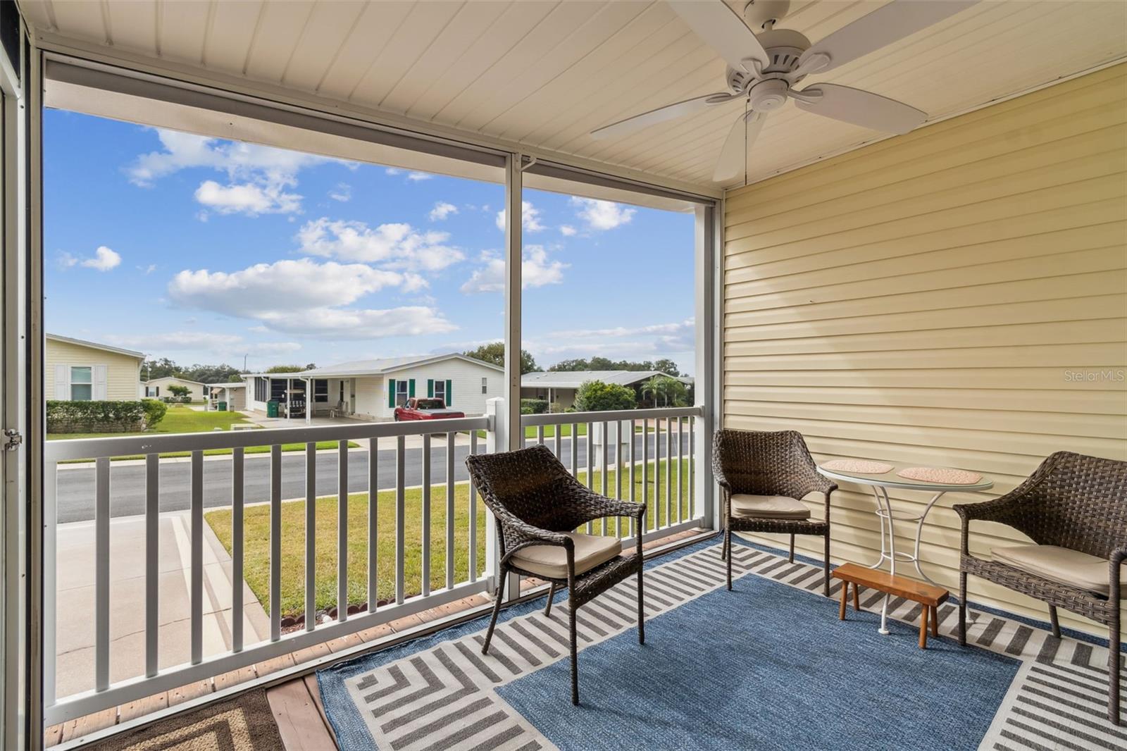 GRAND HORIZONS PH 02 - Residential