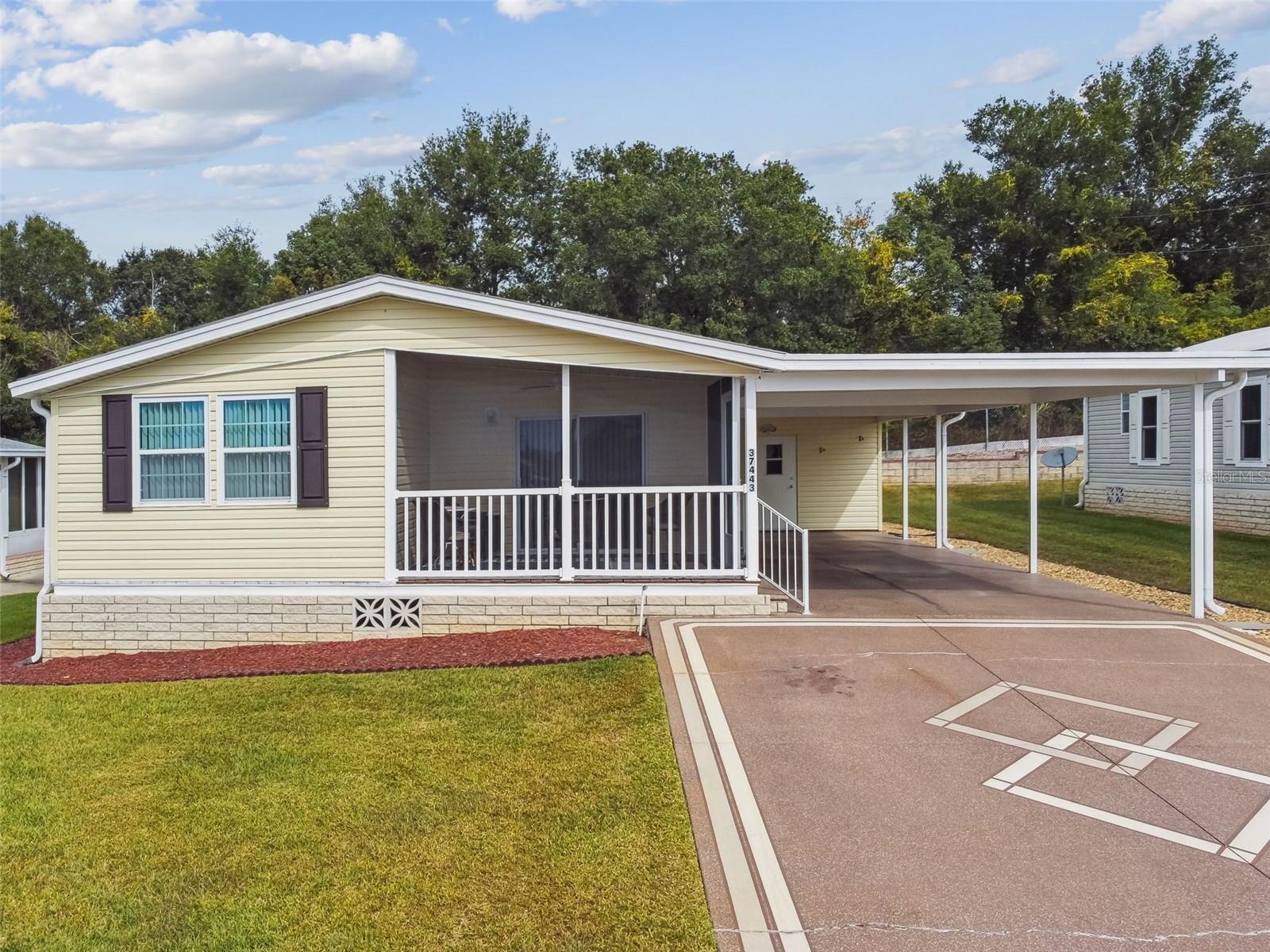 GRAND HORIZONS PH 02 - Residential