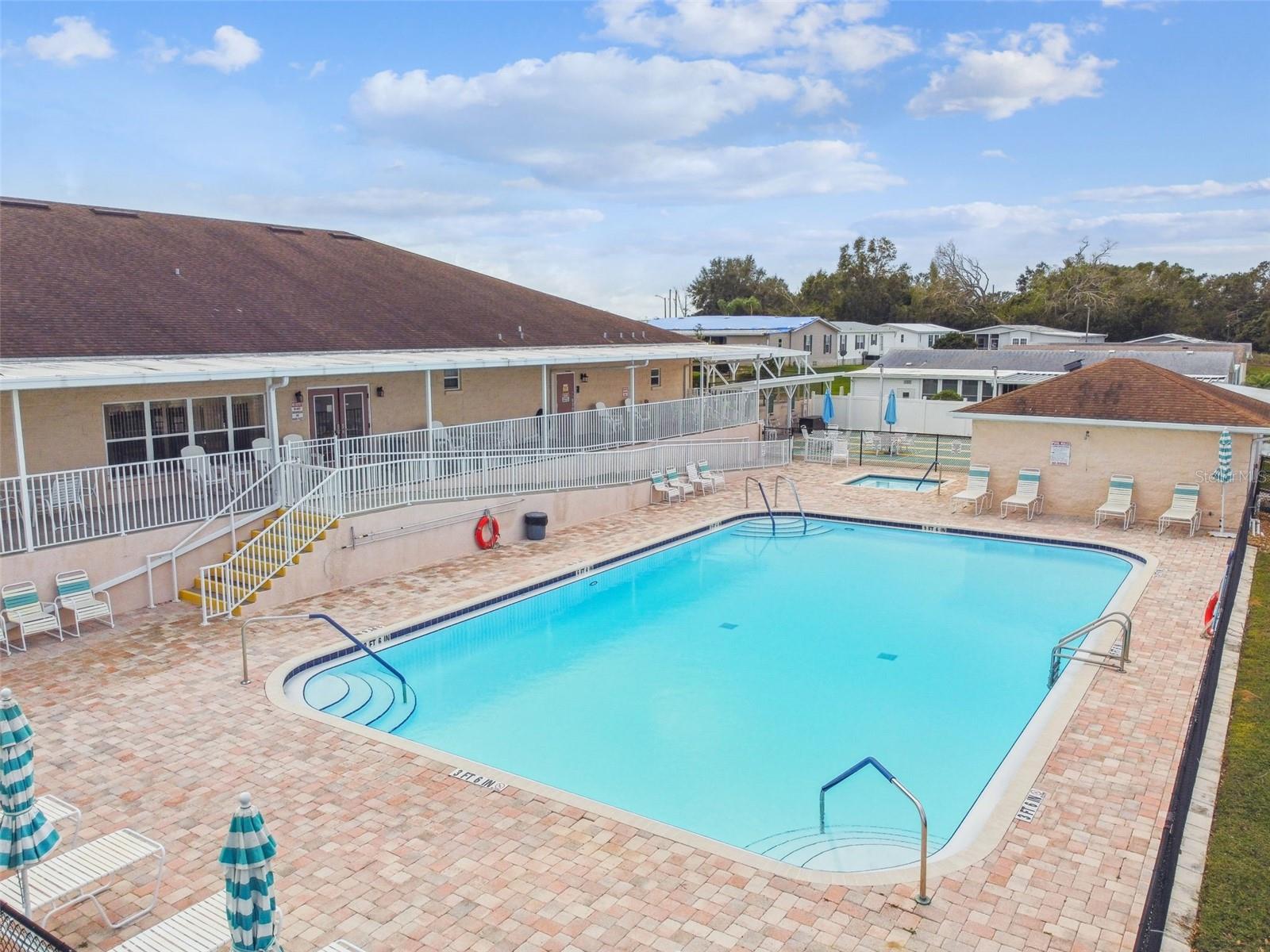 GRAND HORIZONS PH 02 - Residential