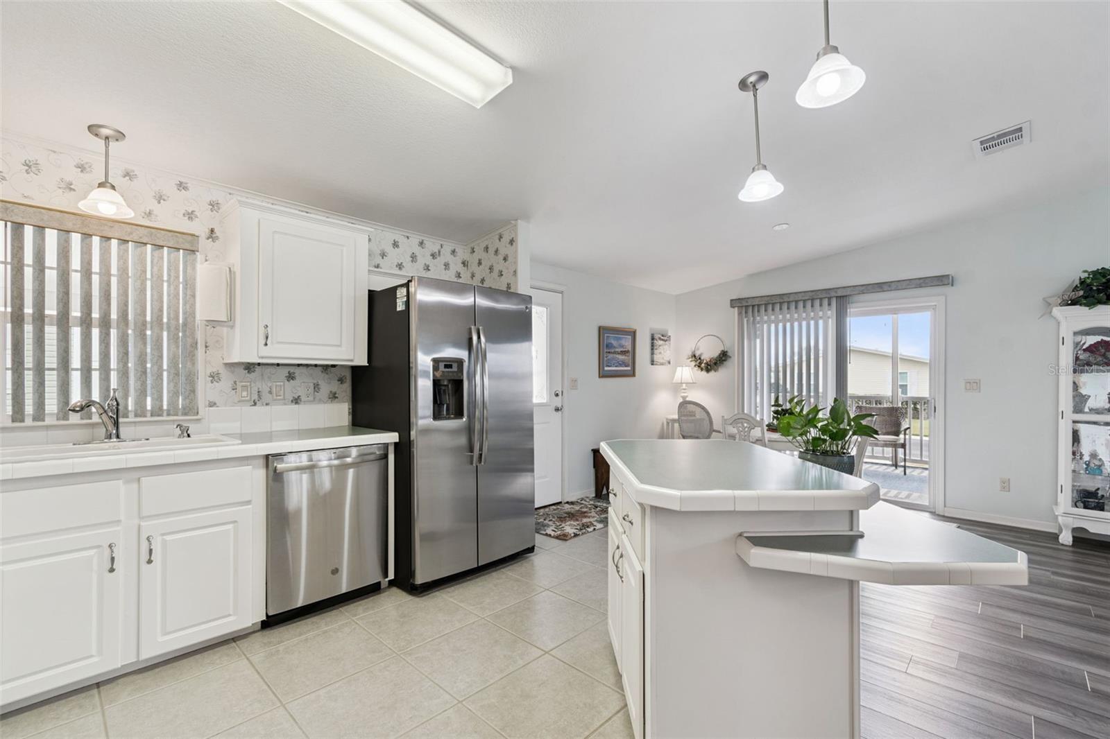 GRAND HORIZONS PH 02 - Residential