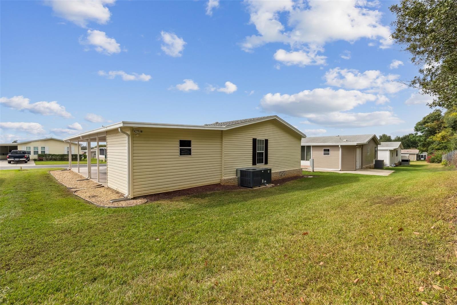 GRAND HORIZONS PH 02 - Residential