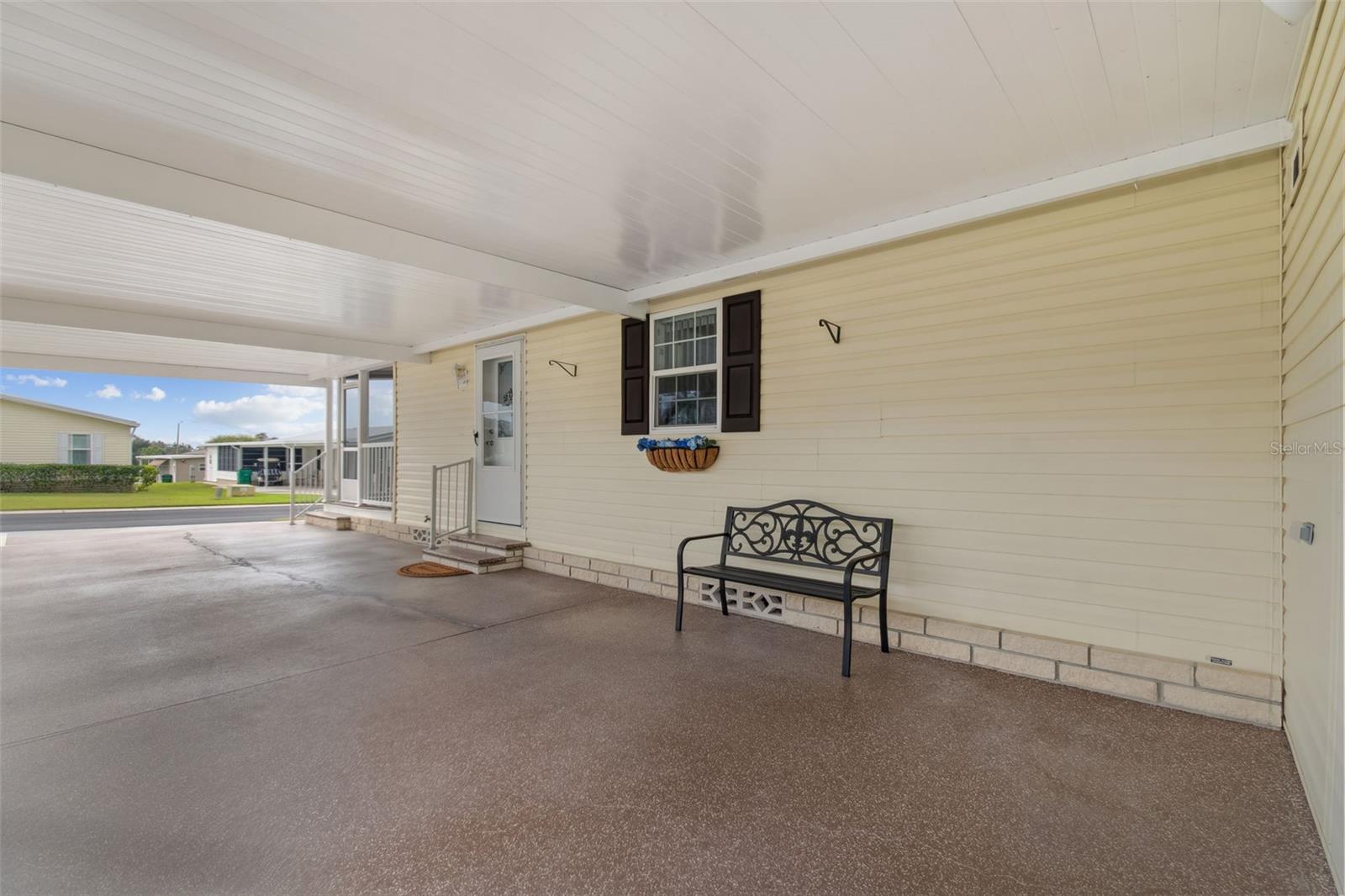 GRAND HORIZONS PH 02 - Residential