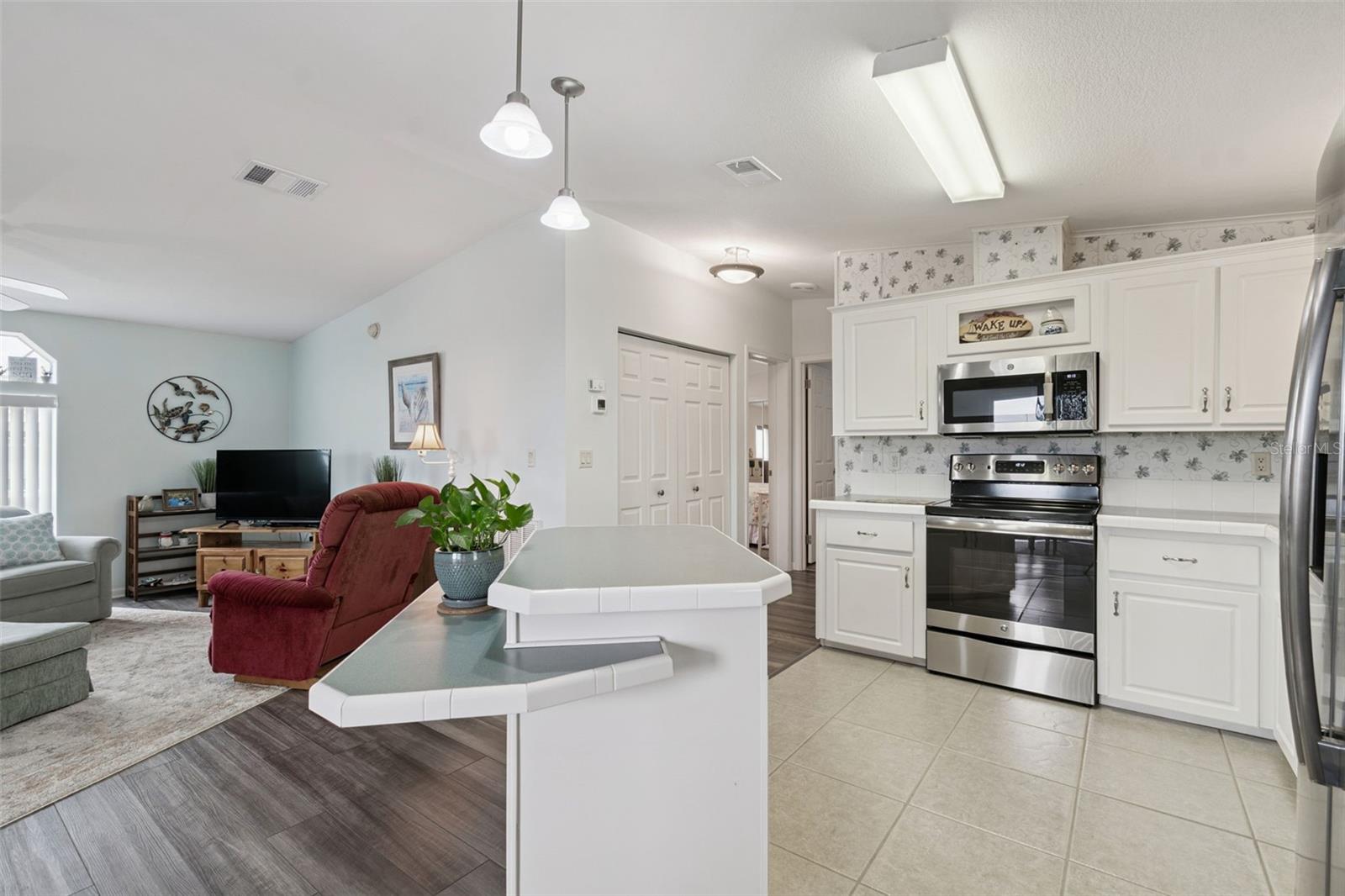 GRAND HORIZONS PH 02 - Residential