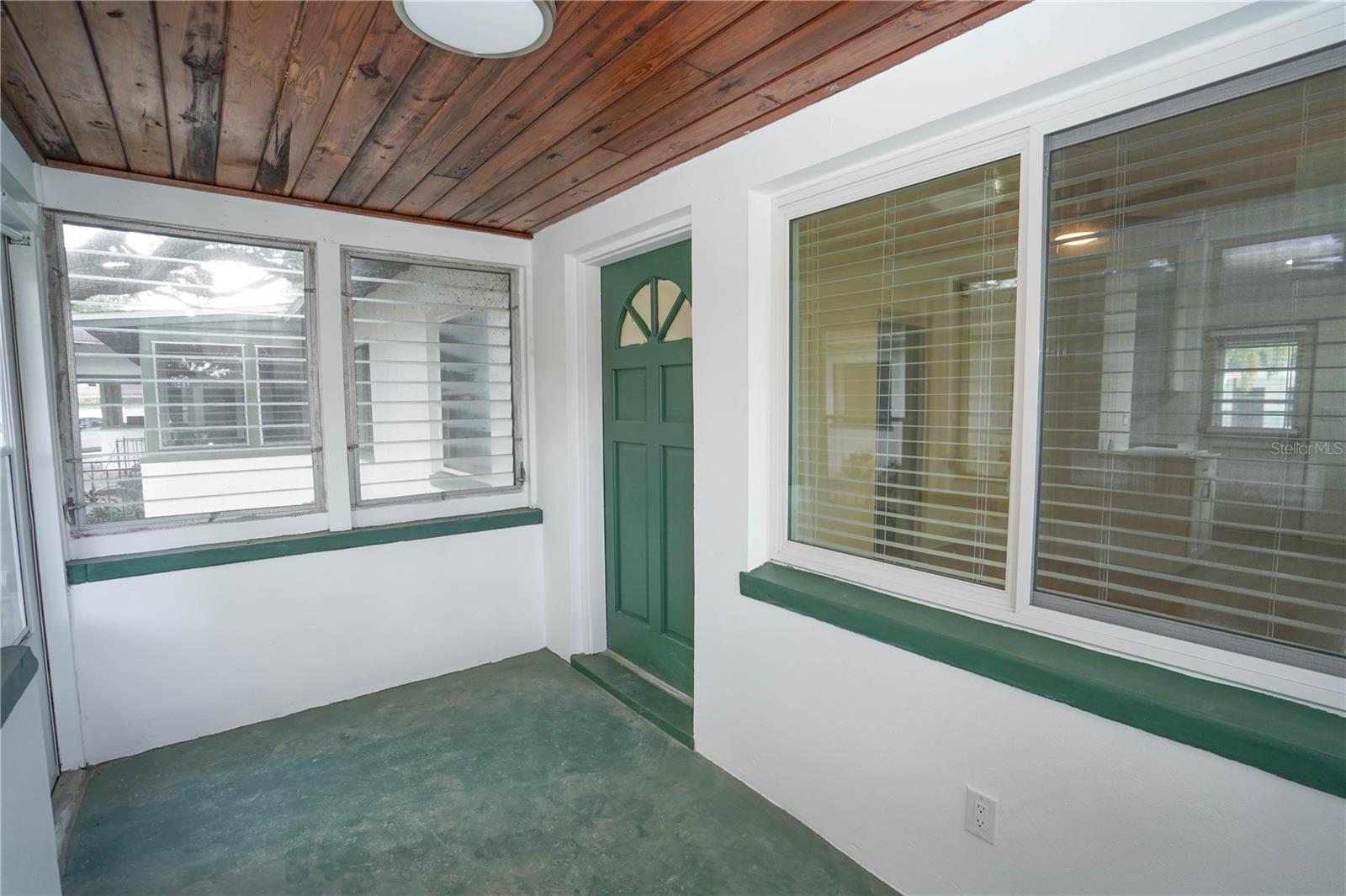 SPRING HILL REV - Residential Lease