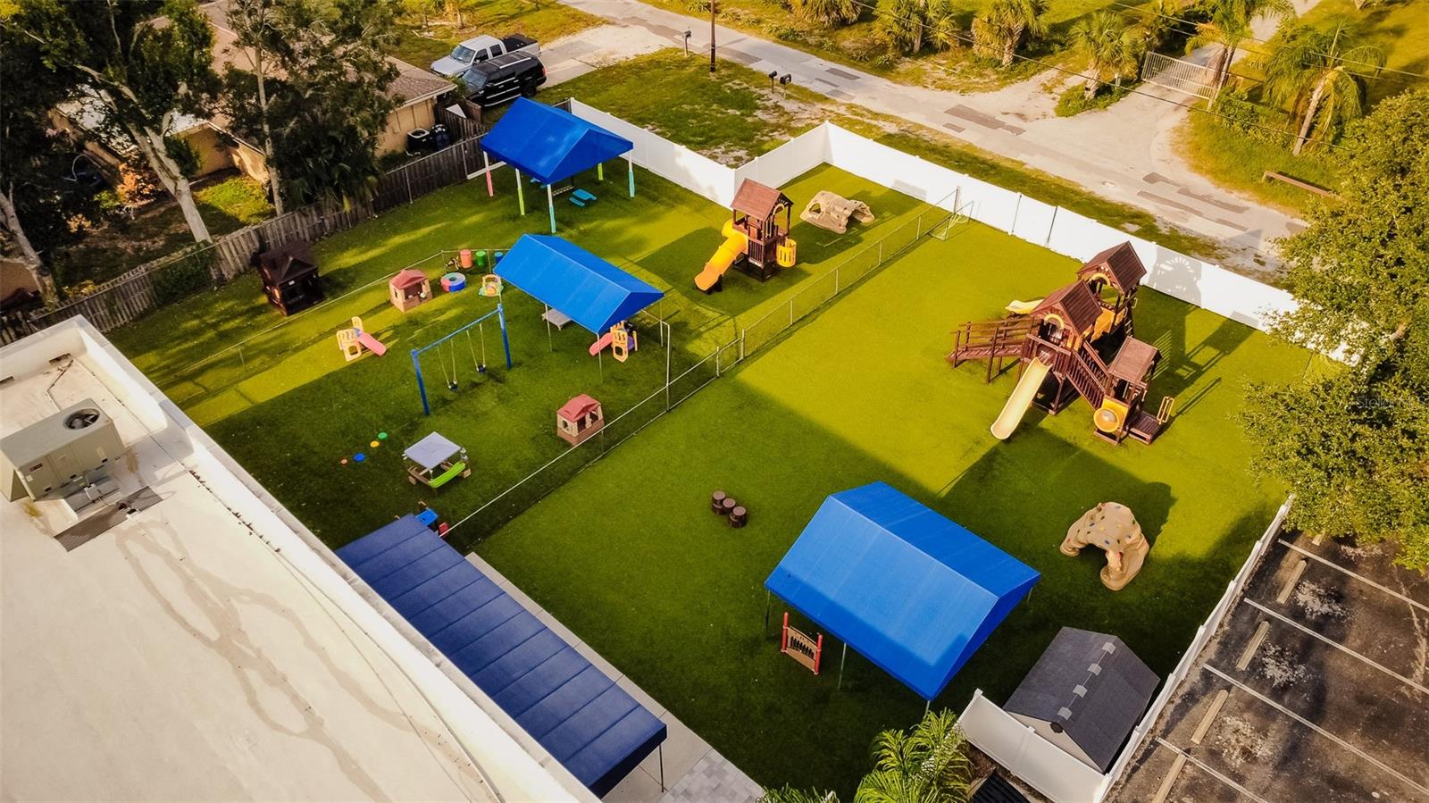 1700 MICHIGAN BOULEVARD