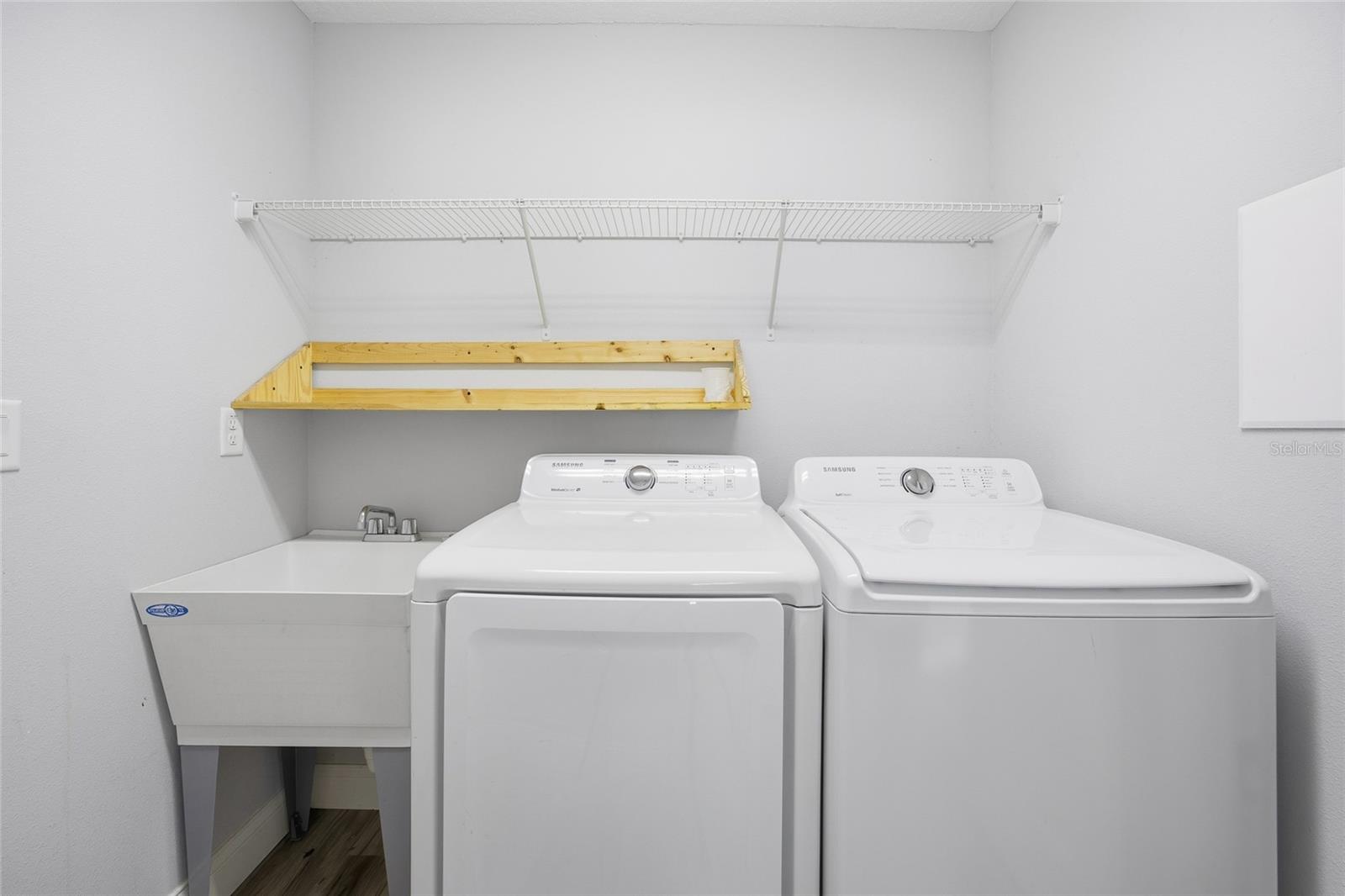 MEADOW GLENN UN 2 - Residential