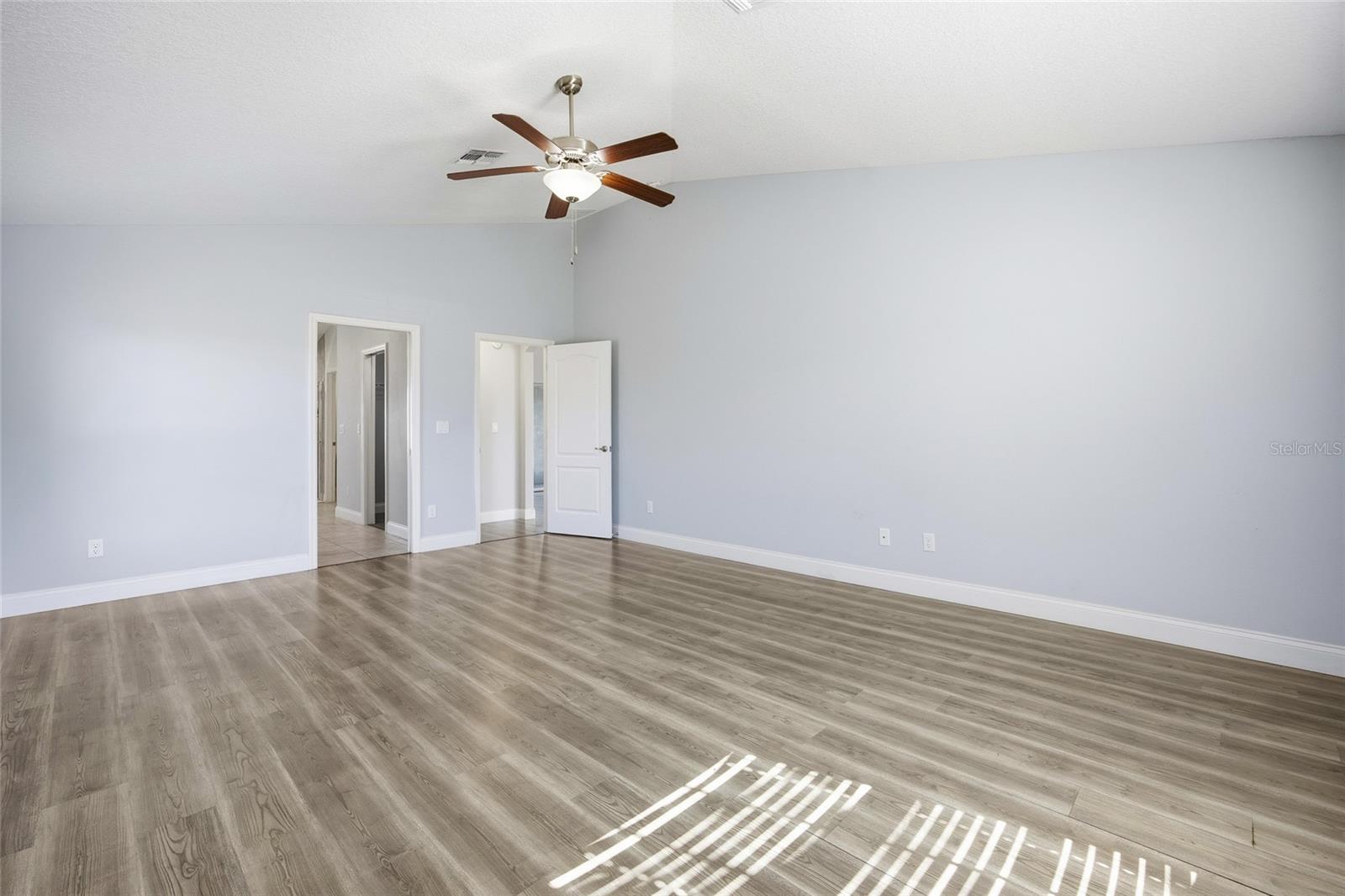 MEADOW GLENN UN 2 - Residential