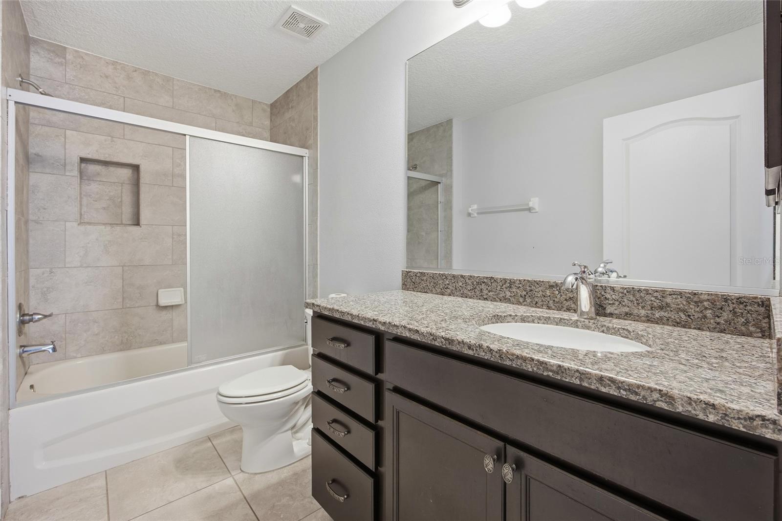 MEADOW GLENN UN 2 - Residential