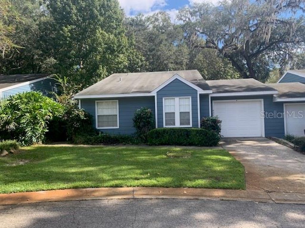 Photo of 431 NW 50th Boulevard #K, Gainesville, FL 32607 (MLS # GC535375)