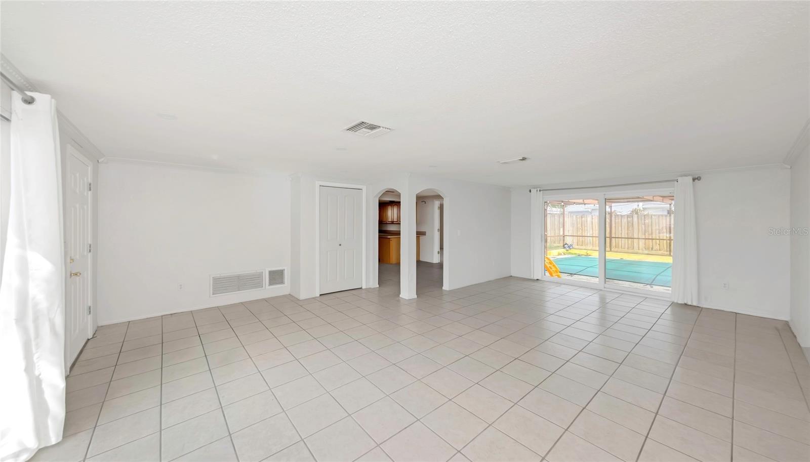 HOLIDAY LAKE ESTATES 21 - Residential