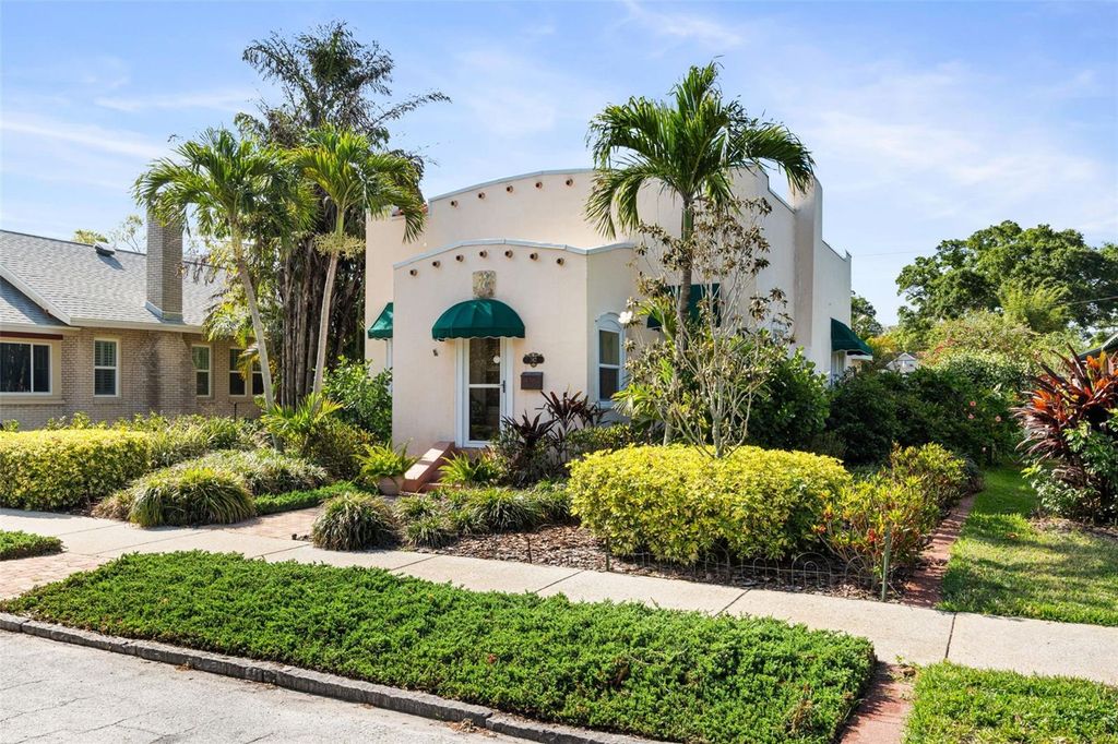 Photo of 762 23rd Avenue N, St Petersburg, FL 33704 (MLS # TB8498712)