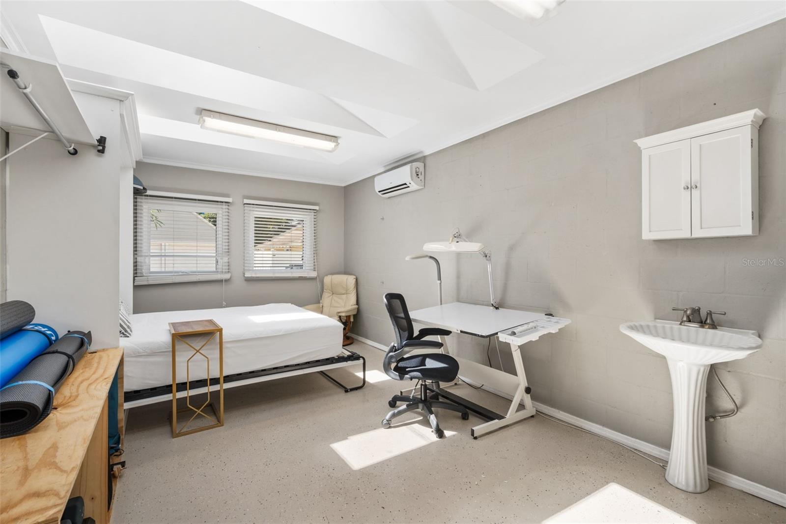 SPRING HILL REV - Residential