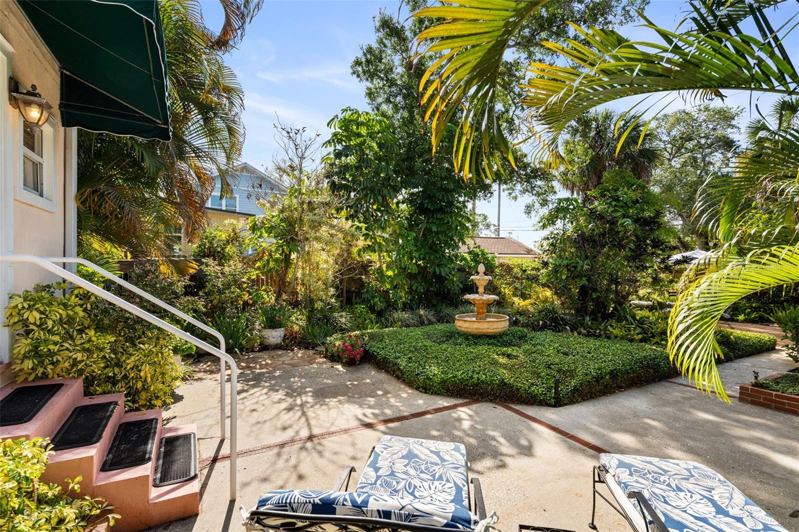 SPRING HILL REV - Residential