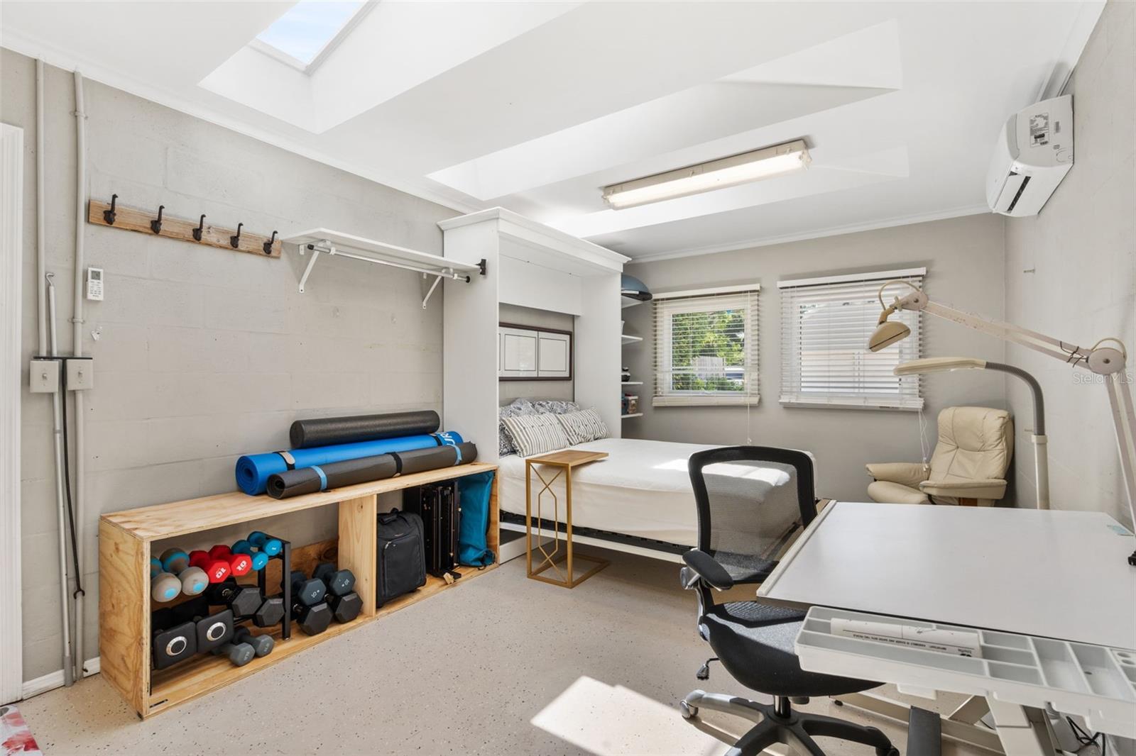 SPRING HILL REV - Residential