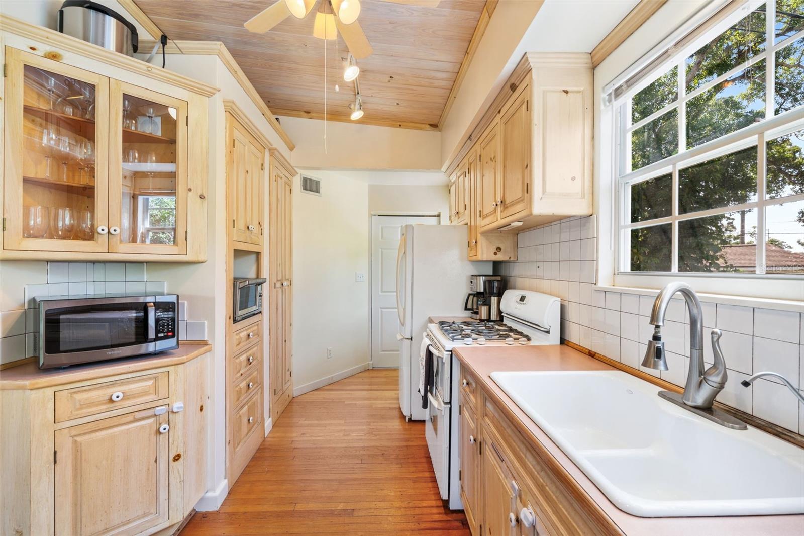 SPRING HILL REV - Residential