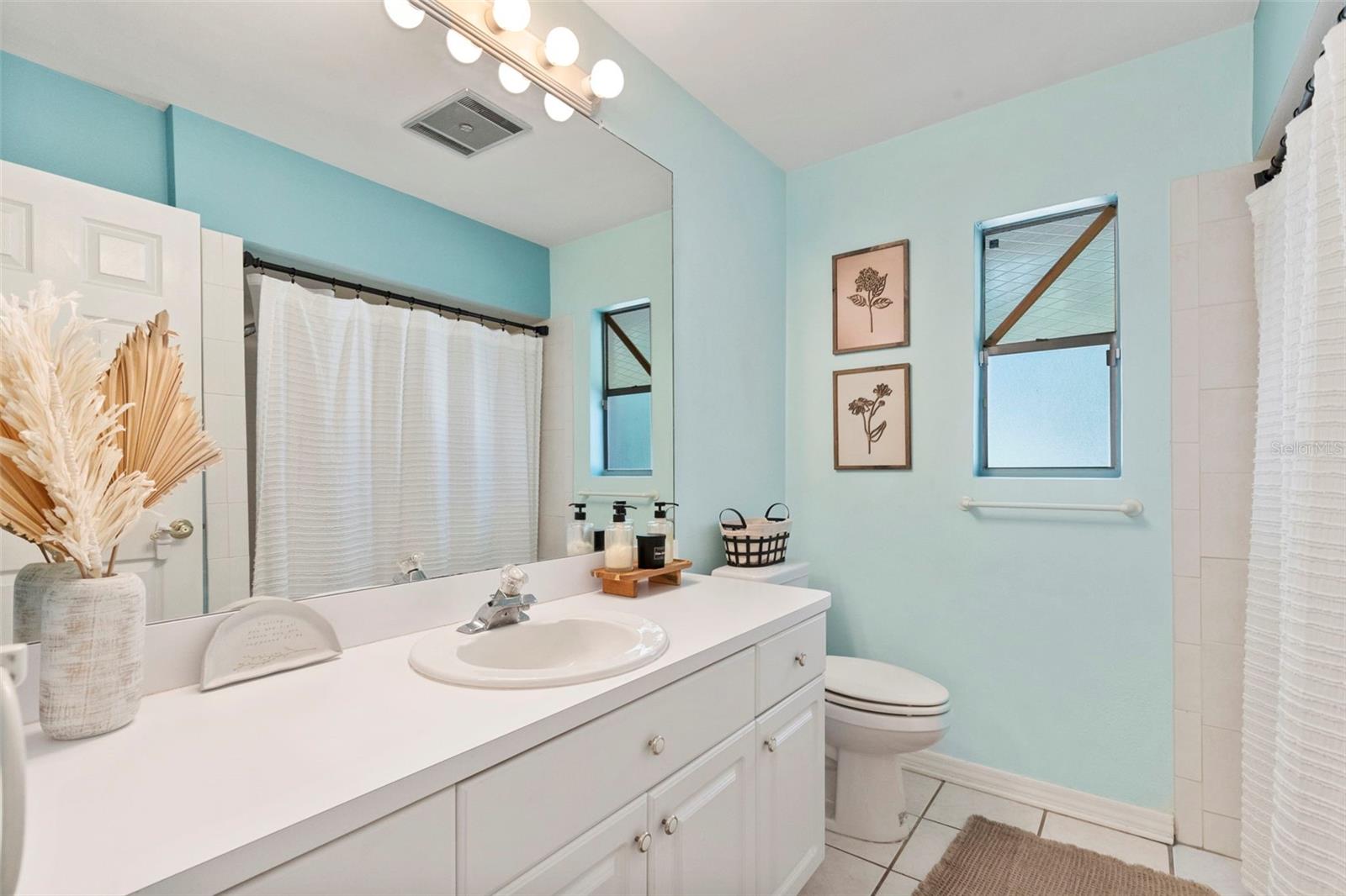 MOON LAKE ESTATES - Residential