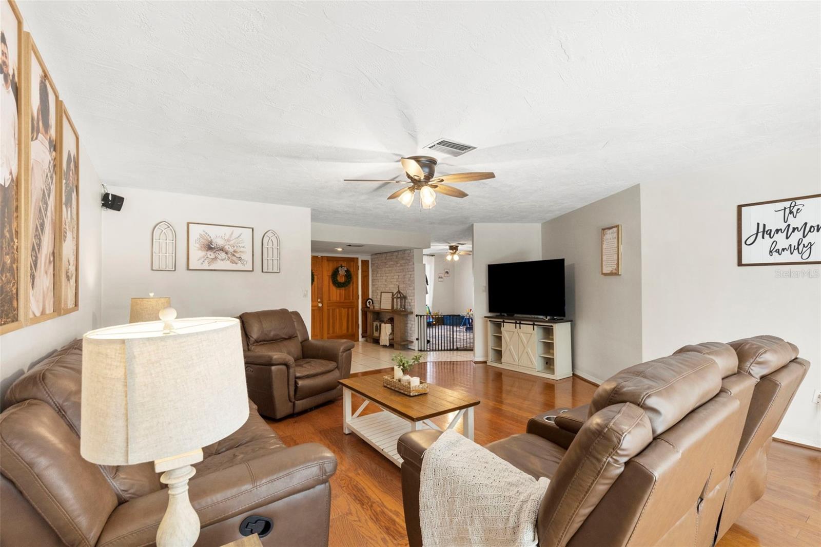 MOON LAKE ESTATES - Residential