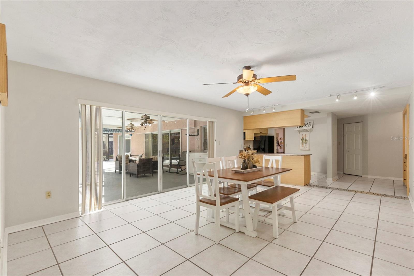 MOON LAKE ESTATES - Residential