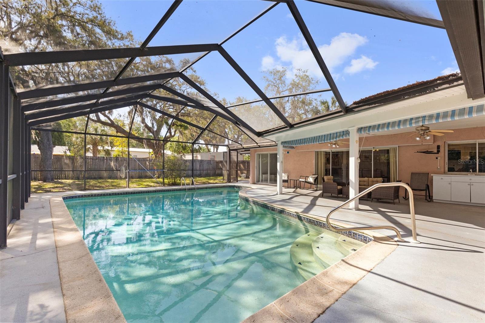 MOON LAKE ESTATES - Residential