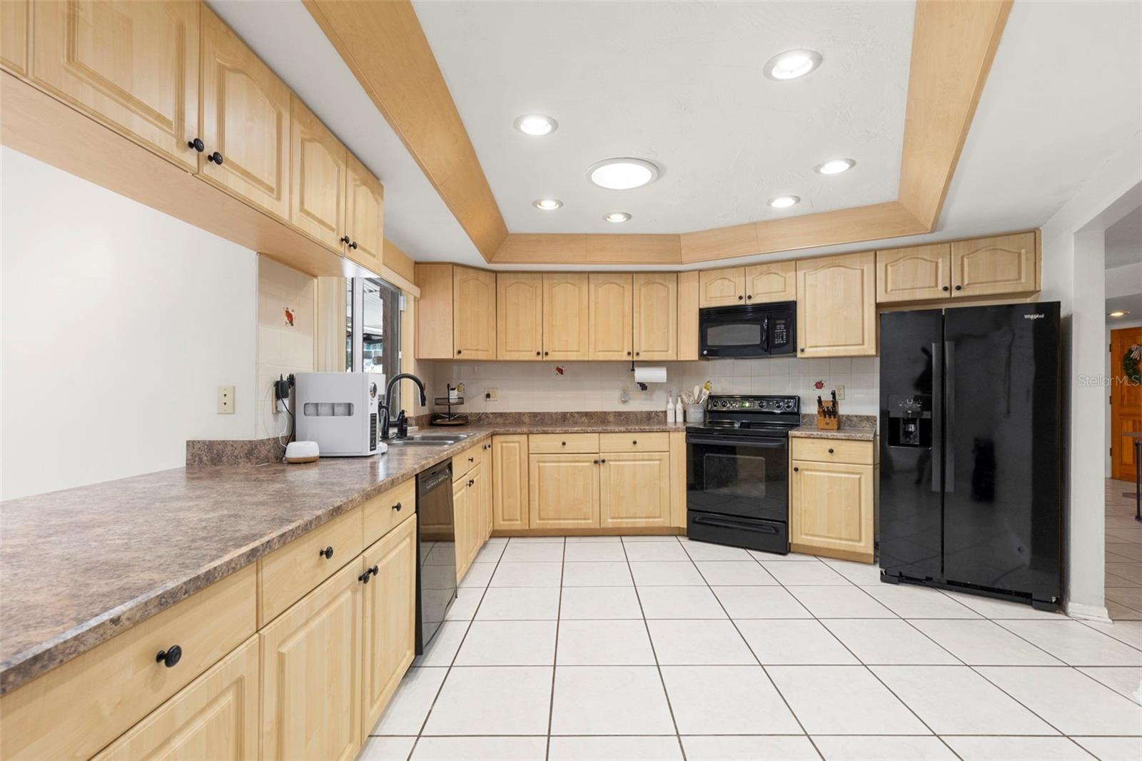 MOON LAKE ESTATES - Residential