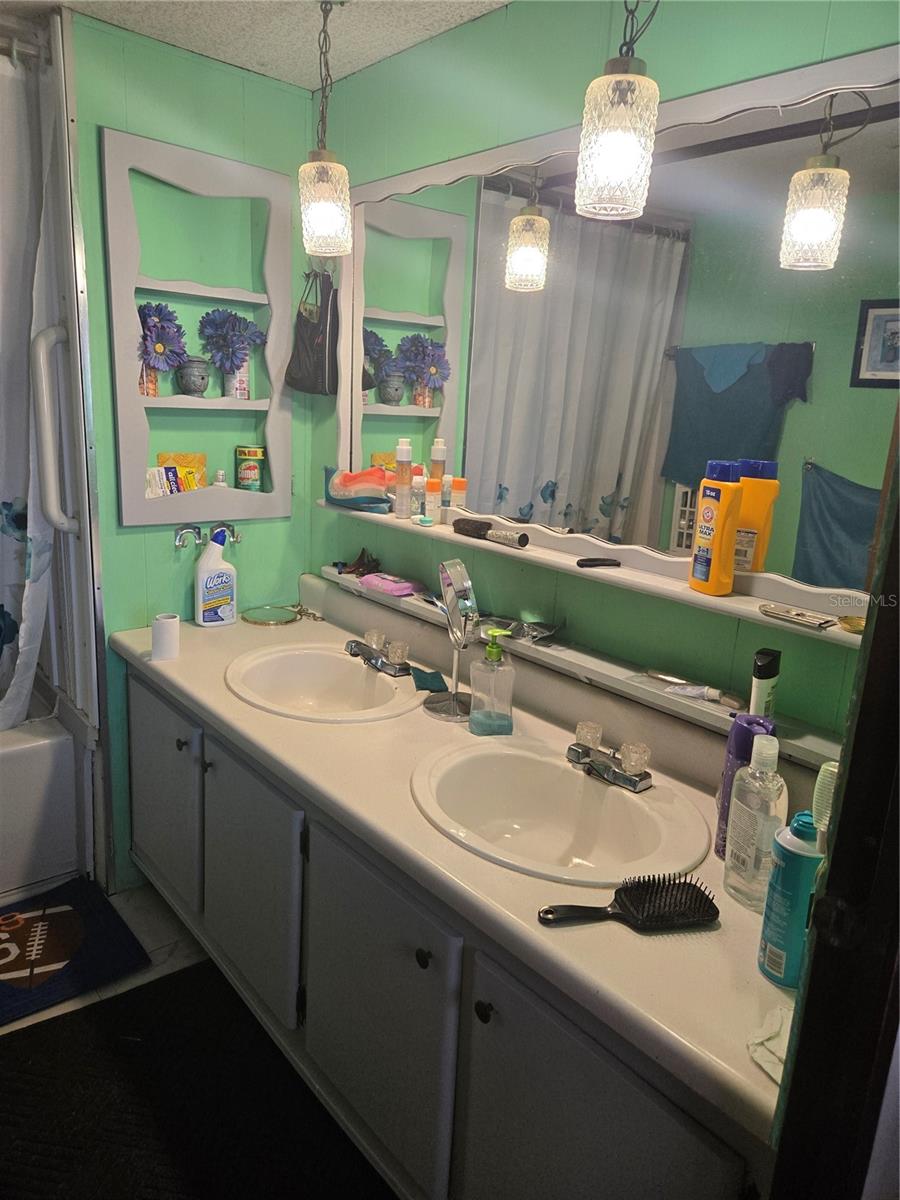 LITTLE LAKE WEIR 01 EDITION - Residential