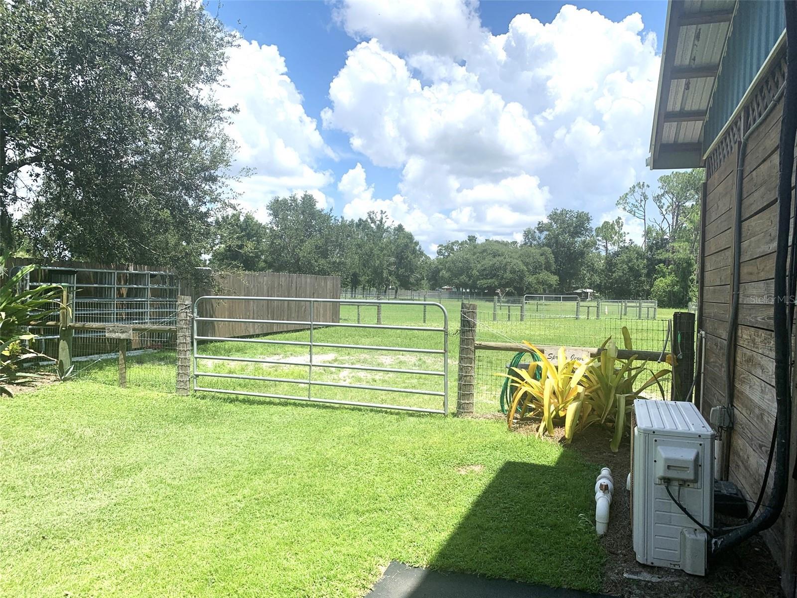 NORTH PORT CHARLOTTE ESTATES ADD 02 - Residential Lease