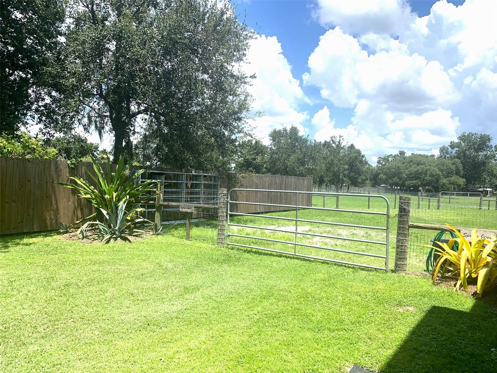 NORTH PORT CHARLOTTE ESTATES ADD 02 - Residential Lease