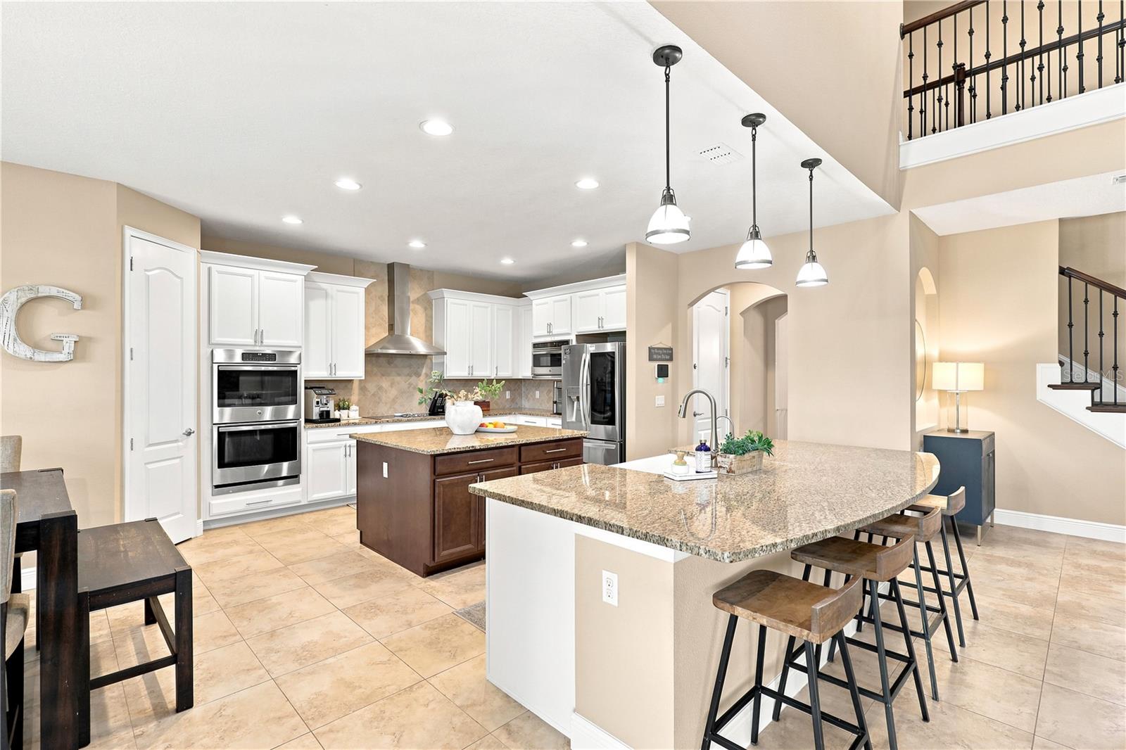 1177 FIELDSTONE CIRCLE