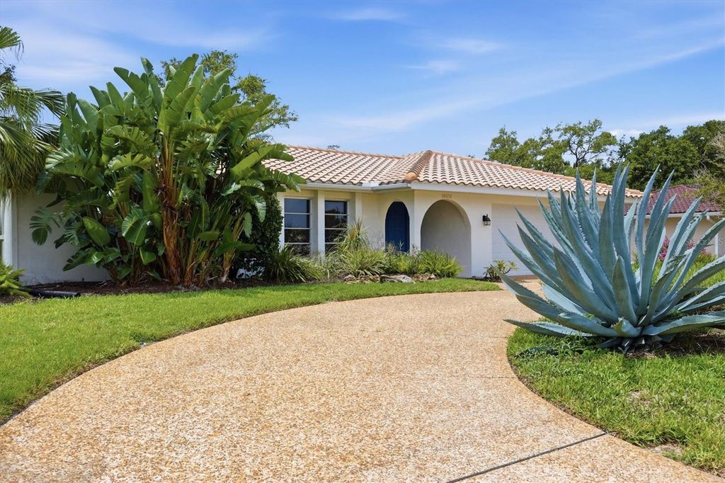 Photo of 412 Giovanni Drive, Nokomis, FL 34275 (MLS # N6144570)