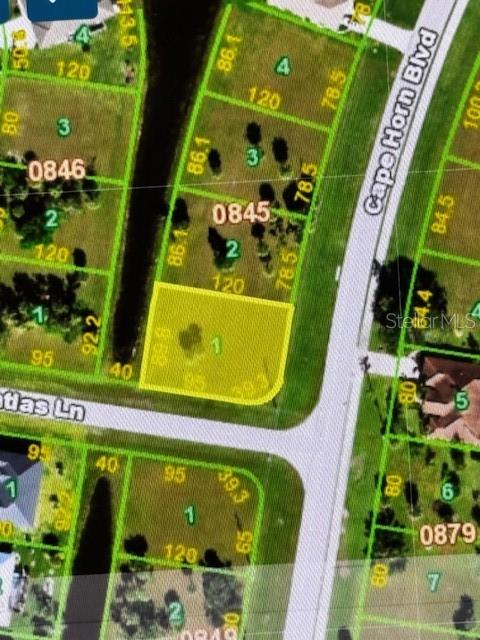 ?? Corner Canal Lot with Sunset Views – Burnt Store Lakes!
Build your dream home on this desirable corner lot with western exposure and peaceful canal views in one of Punta Gorda’s most sought-after communities! Enjoy city water & sewer, low HOA ($464/year), and resort-style amenities—11 lakes, park, picnic pavilion, and kayak launch to Charlotte Harbor.
Minutes to Burnt Store Marina for boating, golf, and waterfront dining, plus close to Punta Gorda & Fort Myers airports.
?? Bonus: Seller owns 6 additional nearby lots—bundle for big savings!