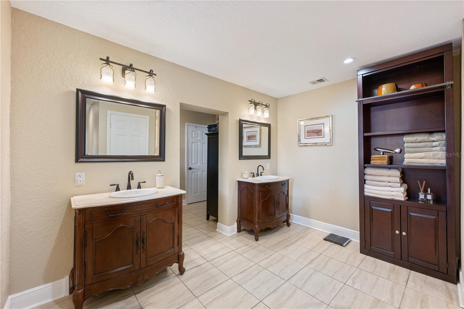 NORTHWOOD HEIGHTS - Residential