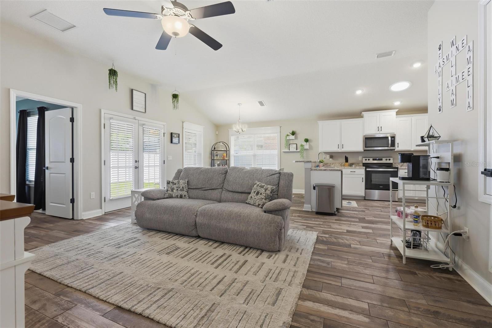 COQUINA COVE PHASE I - Residential