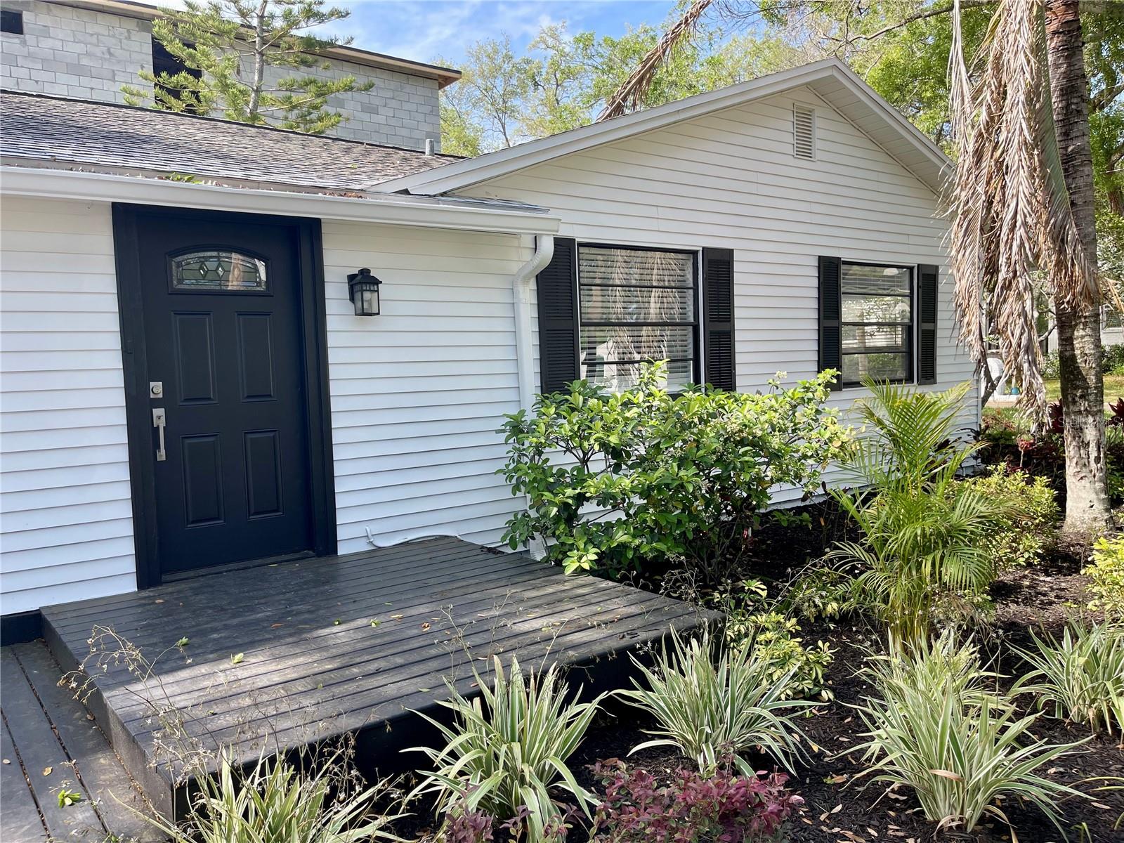 SUNSET CAMP - Residential