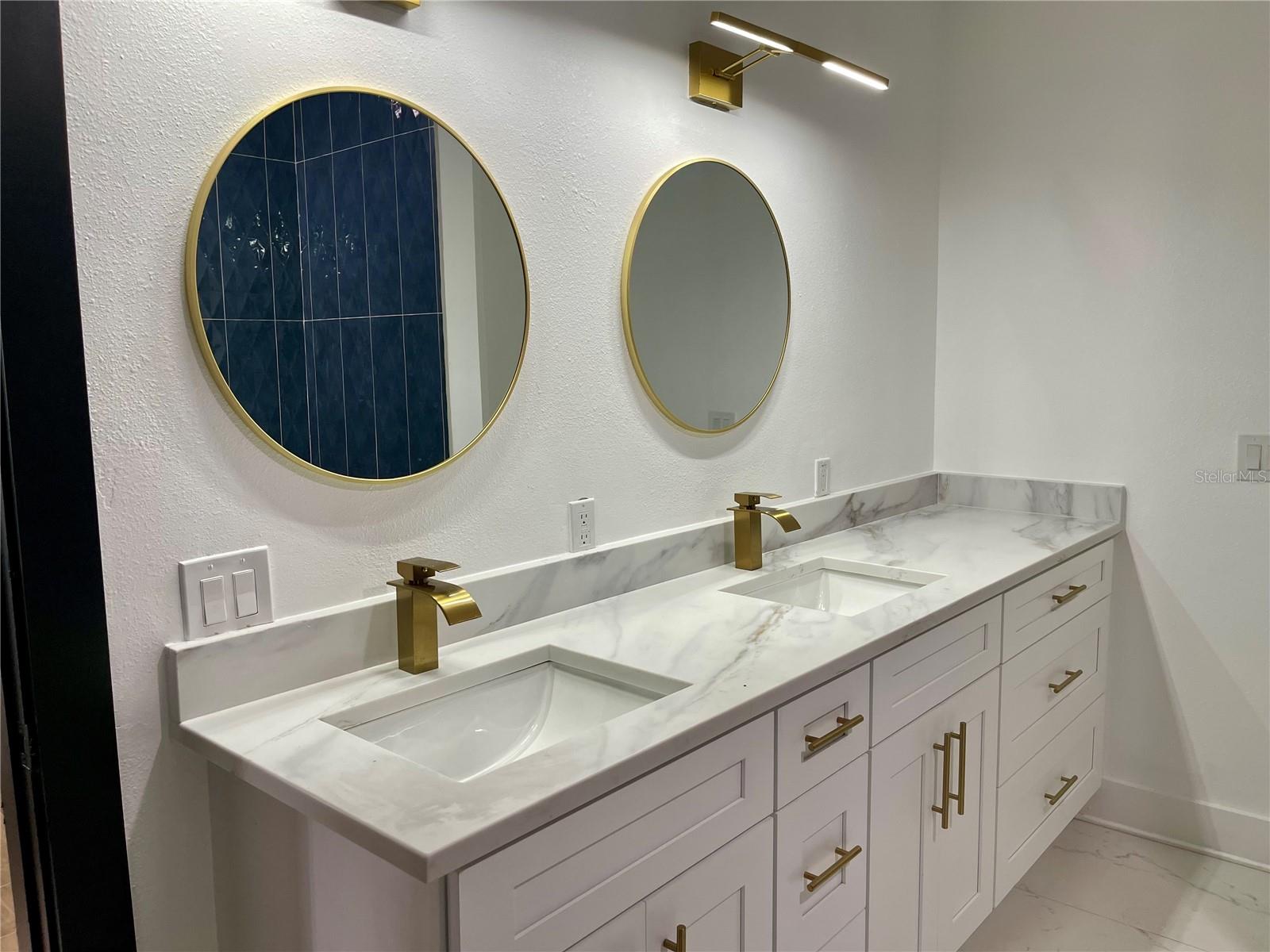 SUNSET CAMP - Residential