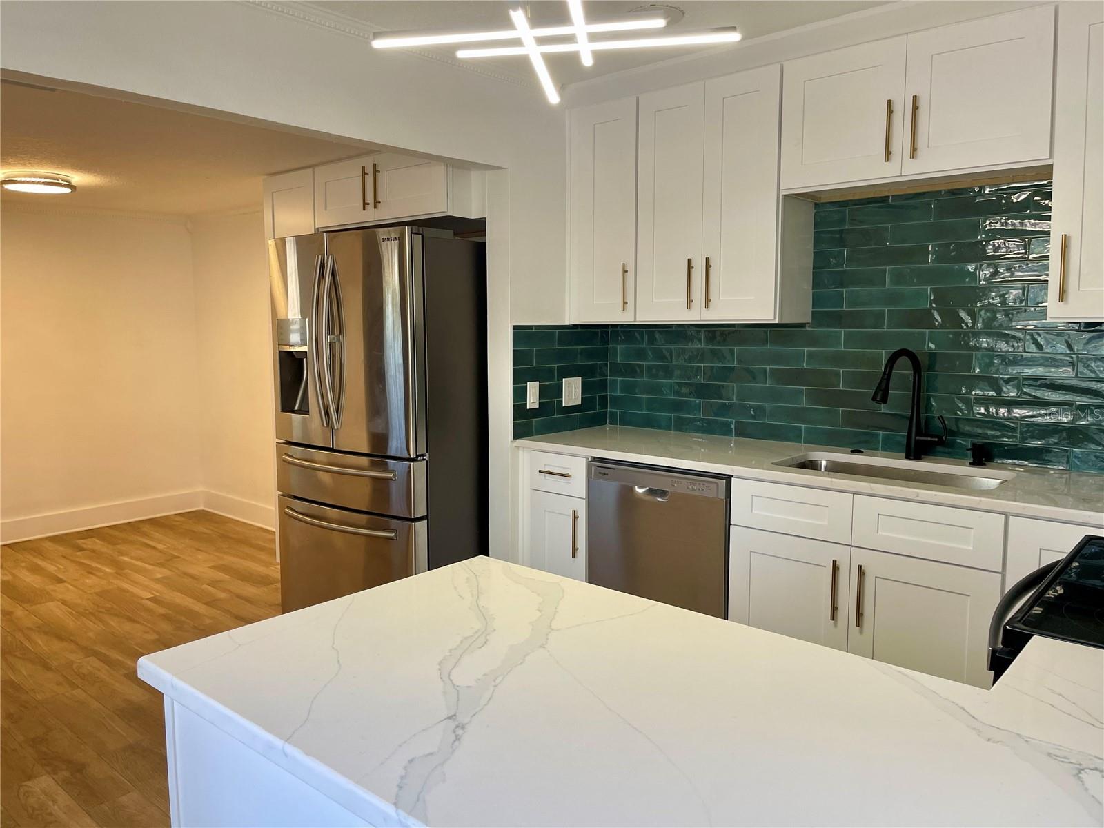 SUNSET CAMP - Residential