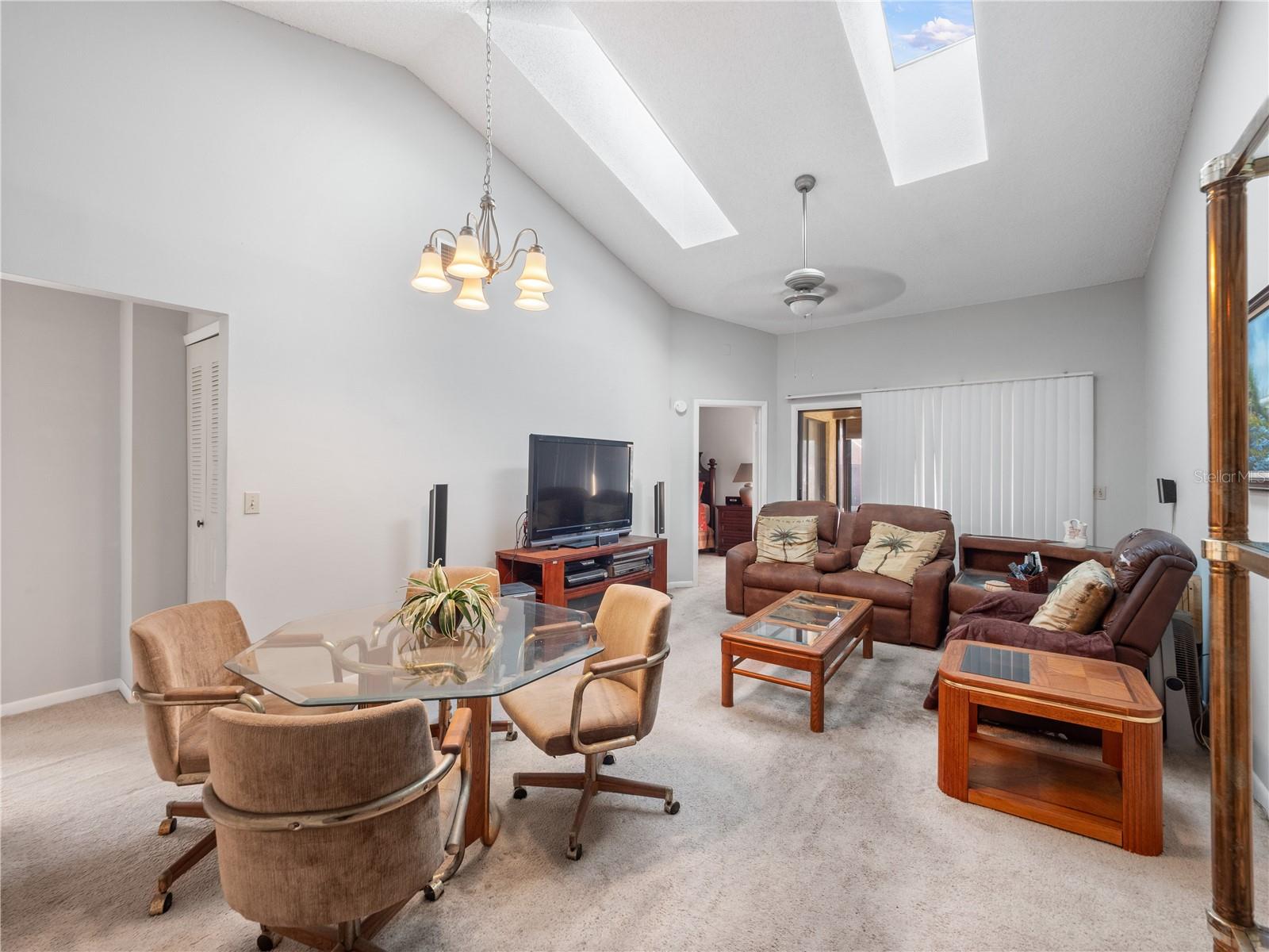 CLUB VILLAS AT WIMBLEDON PARK PH 02 - Residential