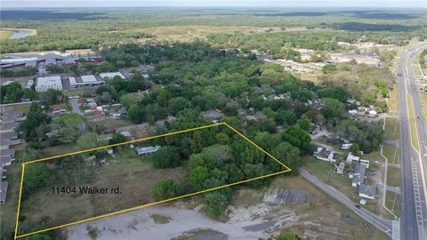Photo of 11404 Walker Road, Thonotosassa, FL 33592 (MLS # TB8413682)