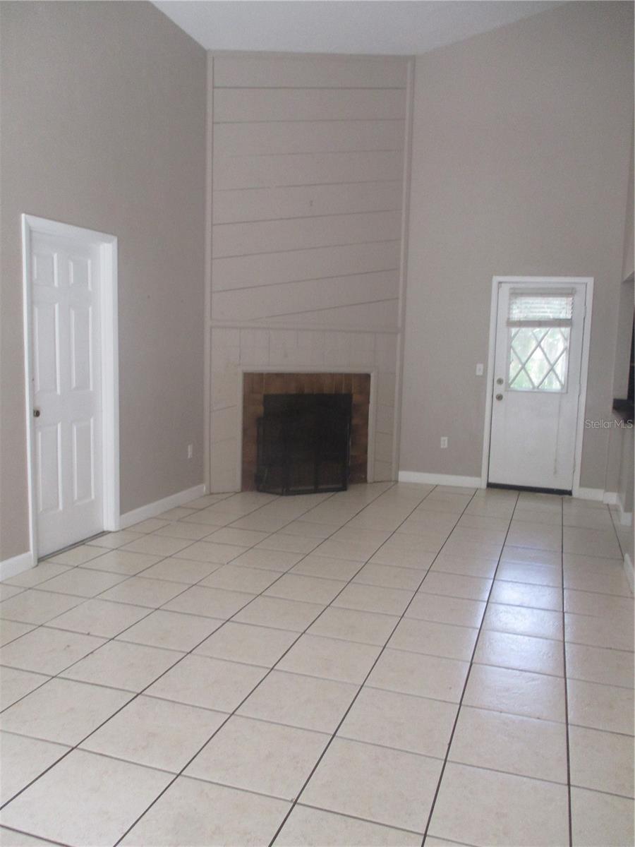 1120 SW 19TH PLACE
