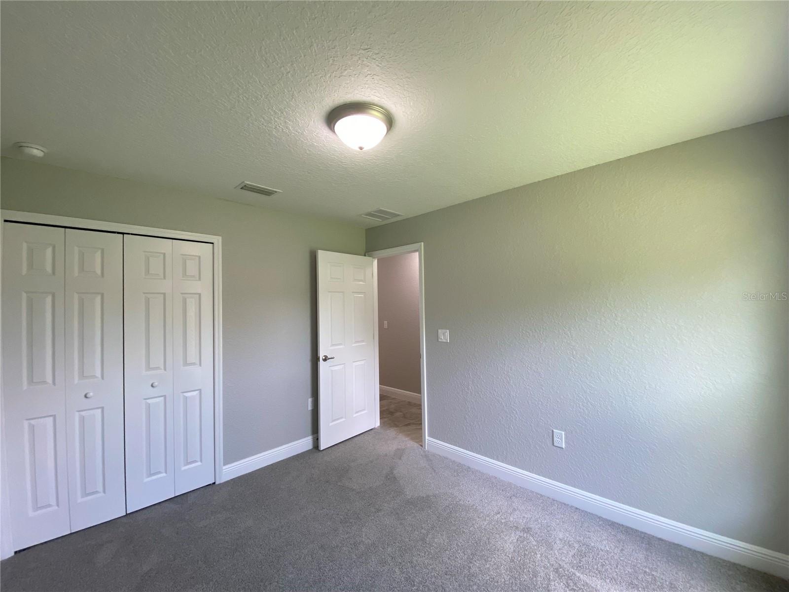 MARION OAKS UN 01 - Residential Lease