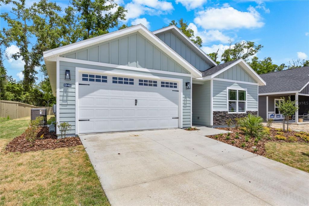 Photo of 1075 SW 66th Terrace, Gainesville, FL 32607 (MLS # GC525190)