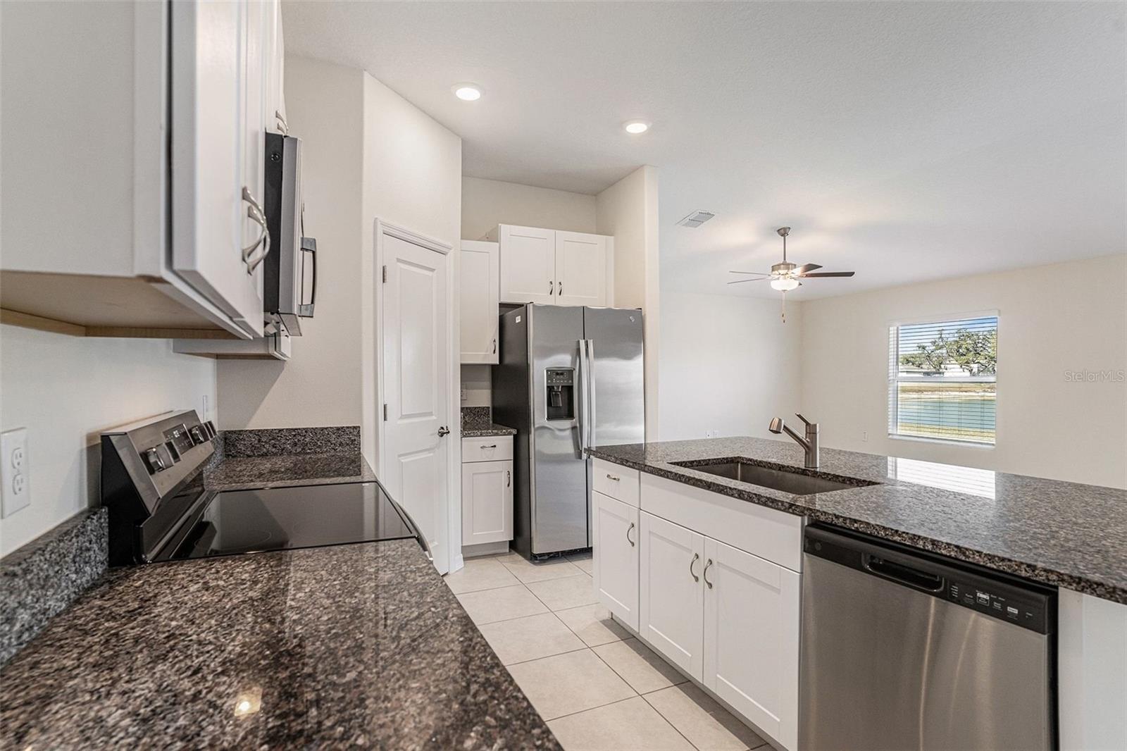 ABBOTT SQUARE - Residential