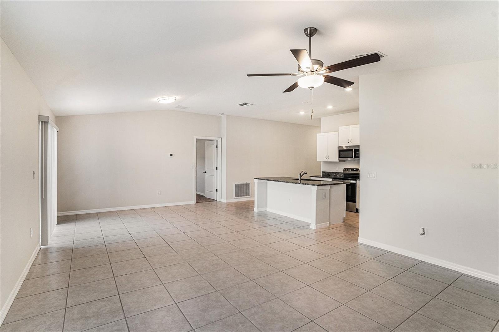 ABBOTT SQUARE - Residential