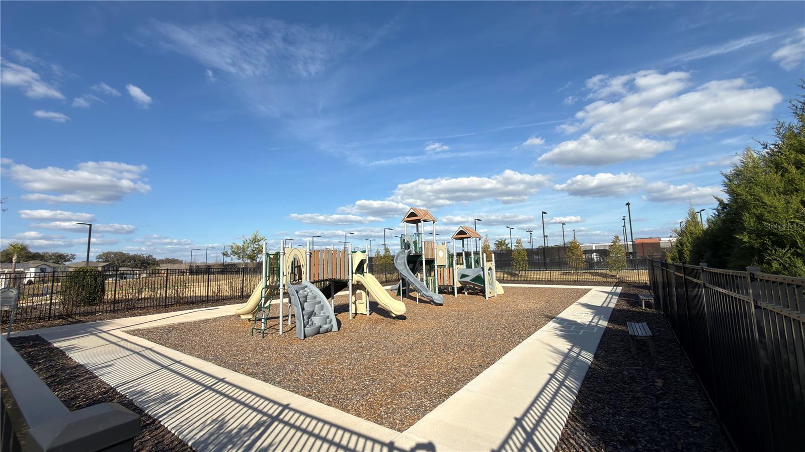 ABBOTT SQUARE - Residential