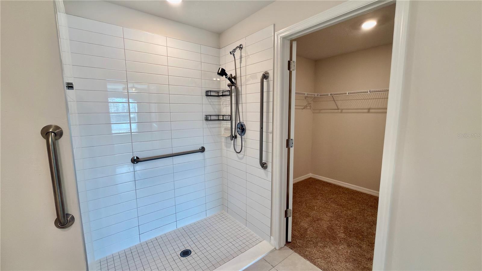 ABBOTT SQUARE - Residential