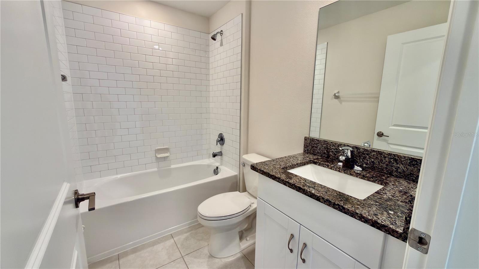 ABBOTT SQUARE - Residential