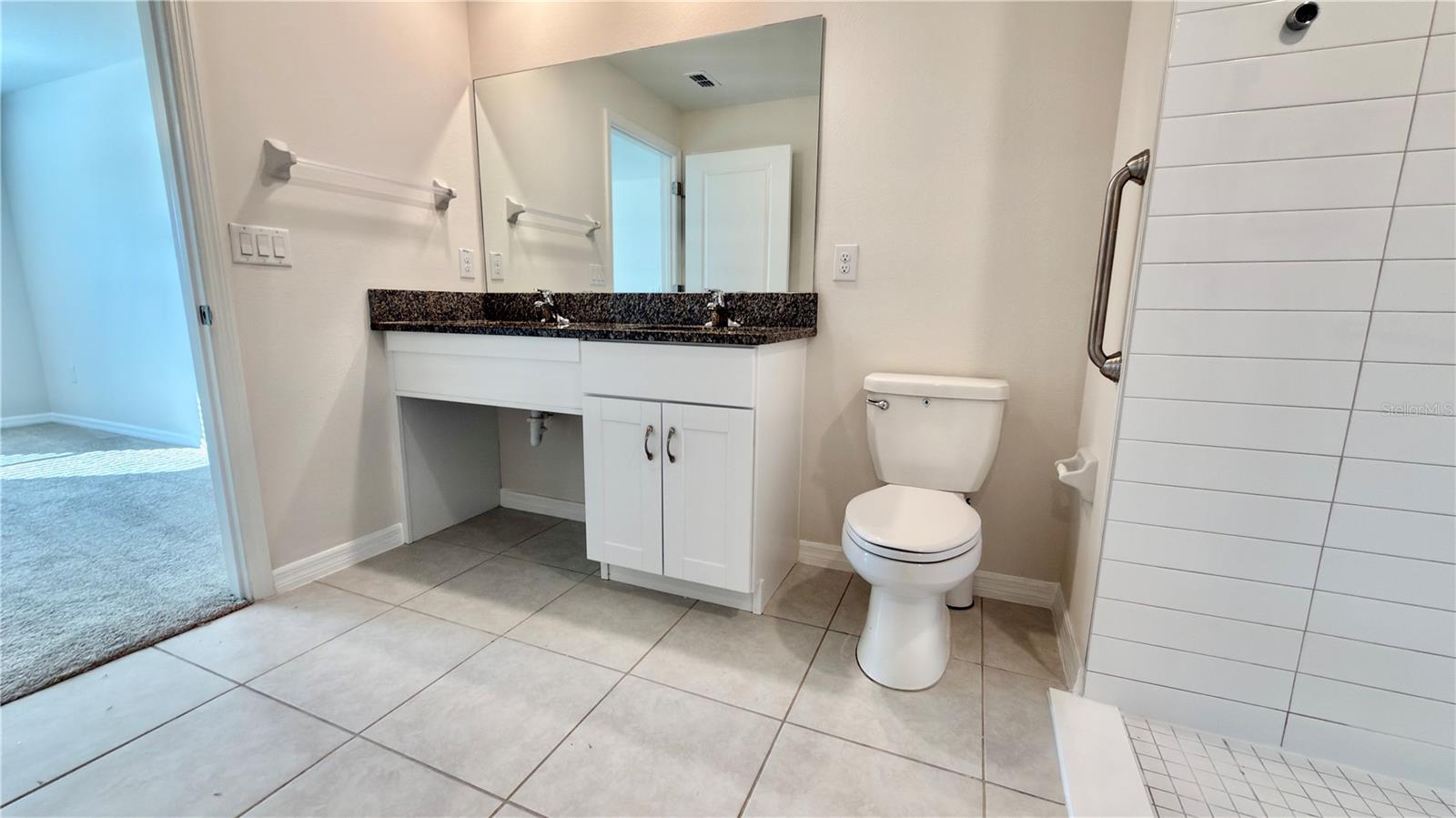 ABBOTT SQUARE - Residential