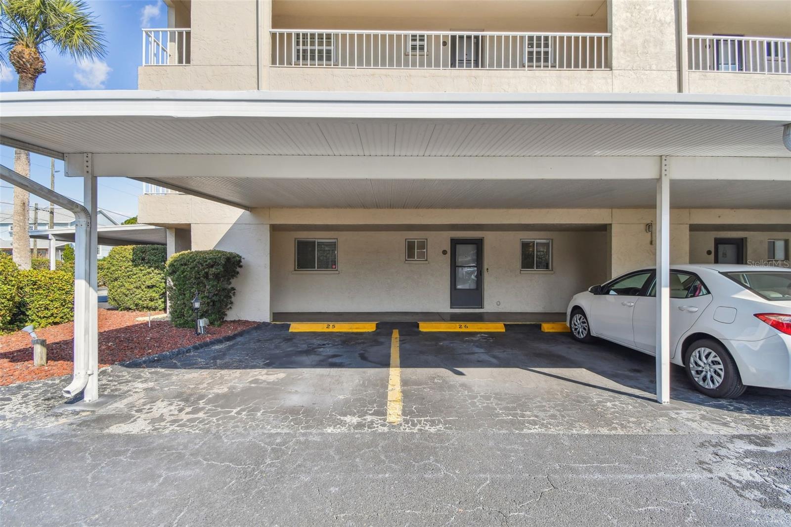 215 VALENCIA BOULEVARD 106