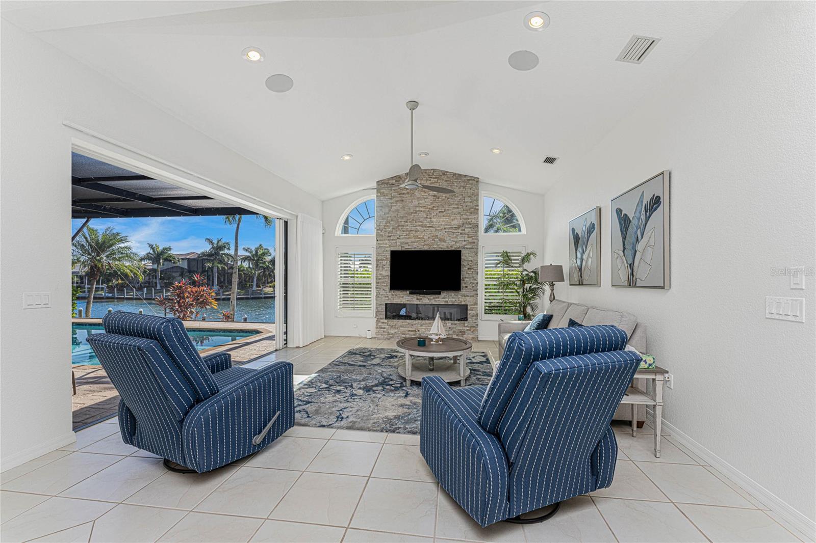 PUNTA GORDA ISLES SEC 14 - Residential