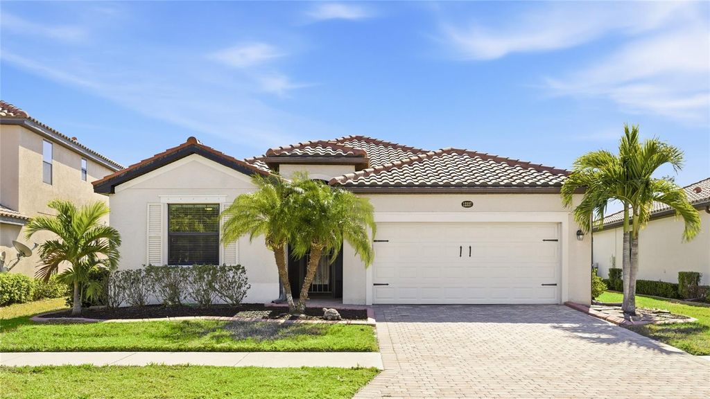 Photo of 12327 Canavese Lane, Venice, FL 34293 (MLS # A4680375)