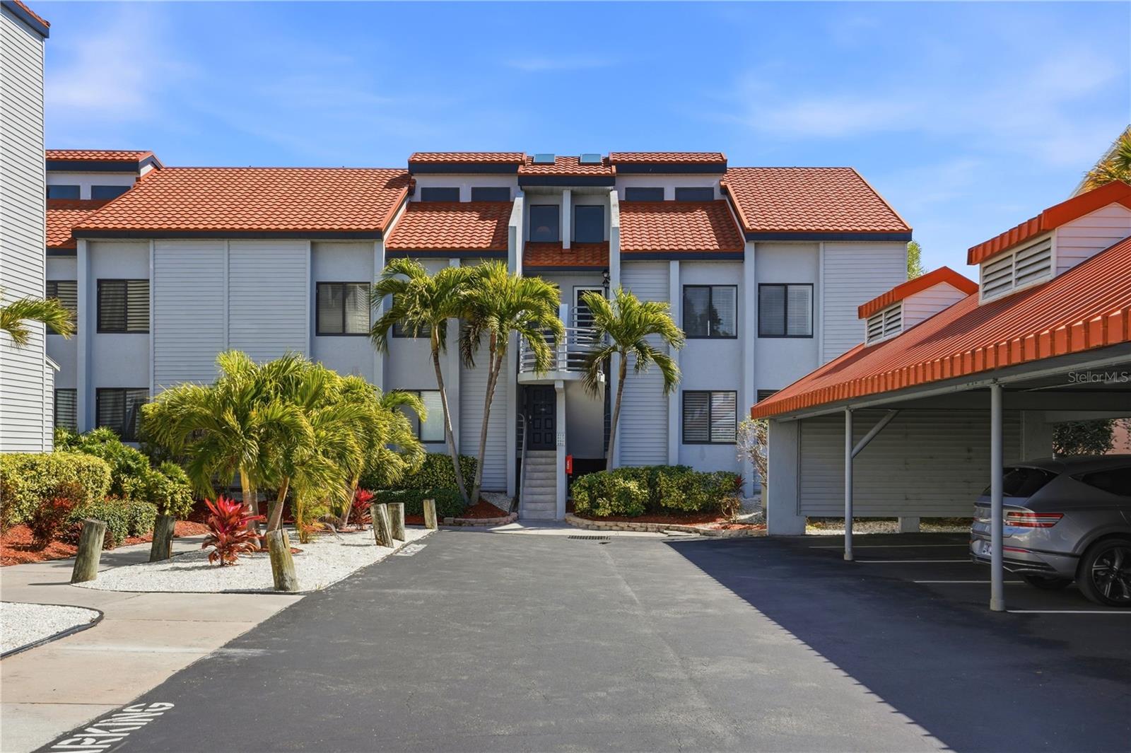 CIEGA VERDE CONDO - Residential